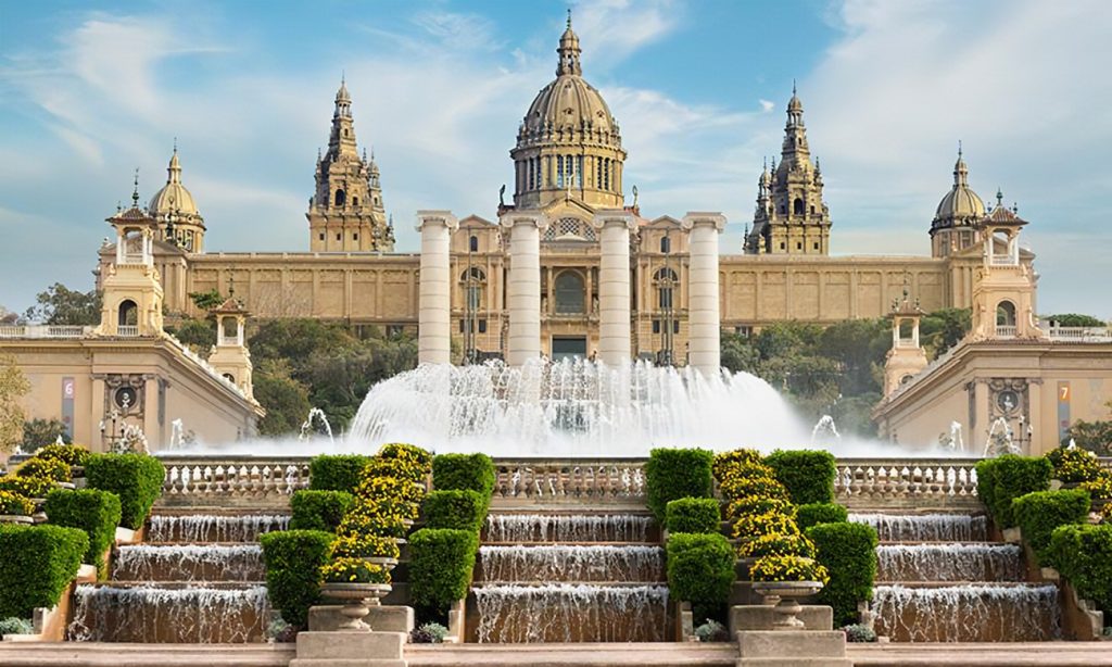Mejores destinos seguros en Europa para mujeres que viajan solas 9 Mejores destinos seguros en Europa barcelona