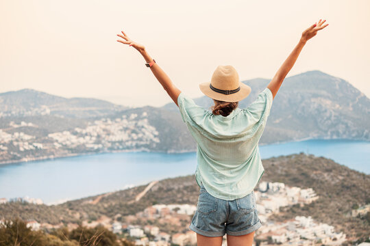 Testimonios en otros continentes: mujeres que viajaron solas y cambiaron su vida 2 Testimonios en otros continentes